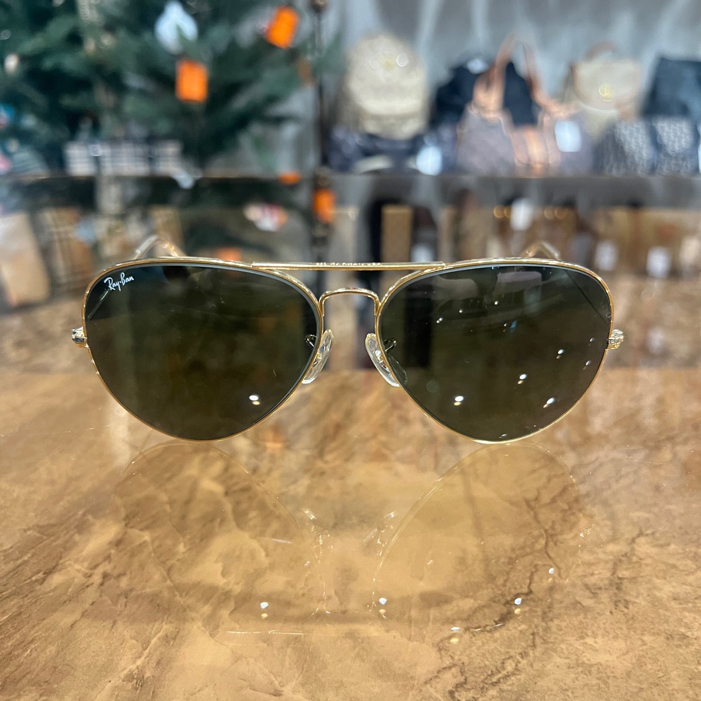 RAY-BAN sunglasses, green resin frame, with case