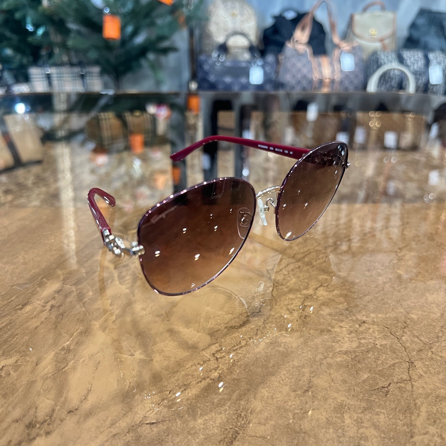 Salvatore Ferragamo Gancini Sunglasses Brown Resin Frame With Original Ca