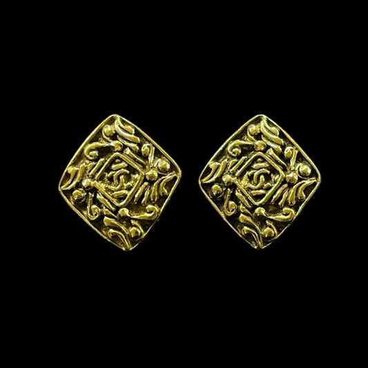 CHANEL Earrings, Gold Plated, Gold Tone Alloy, Square, Clip-On