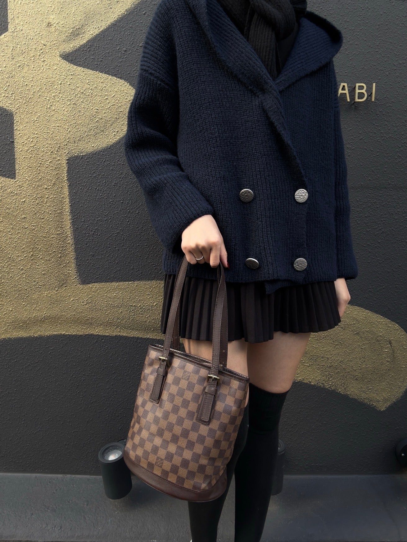 LOUIS VUITTON Damier Bucket Brown Handbag (With Pouch, Coated Canvas)