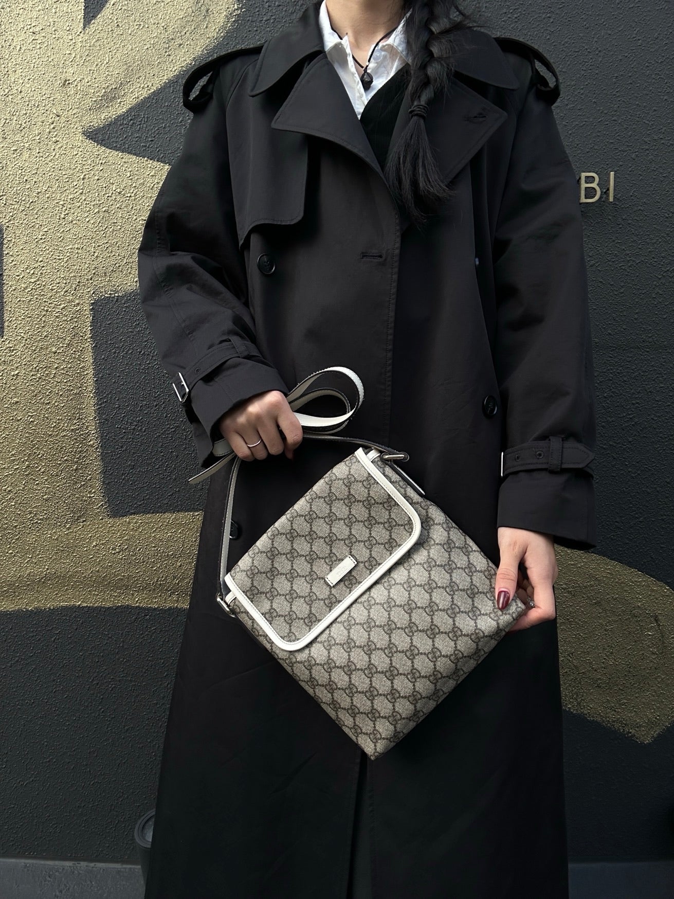 GUCCI GG Supreme Brown Canvas Crossbody Bag