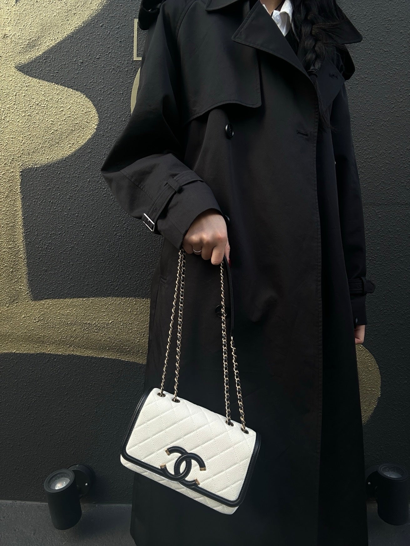 CHANEL Matelassé Filigree Shoulder Bag, Caviar Skin, White/Black, Gold Hardware, With Guarantee Card