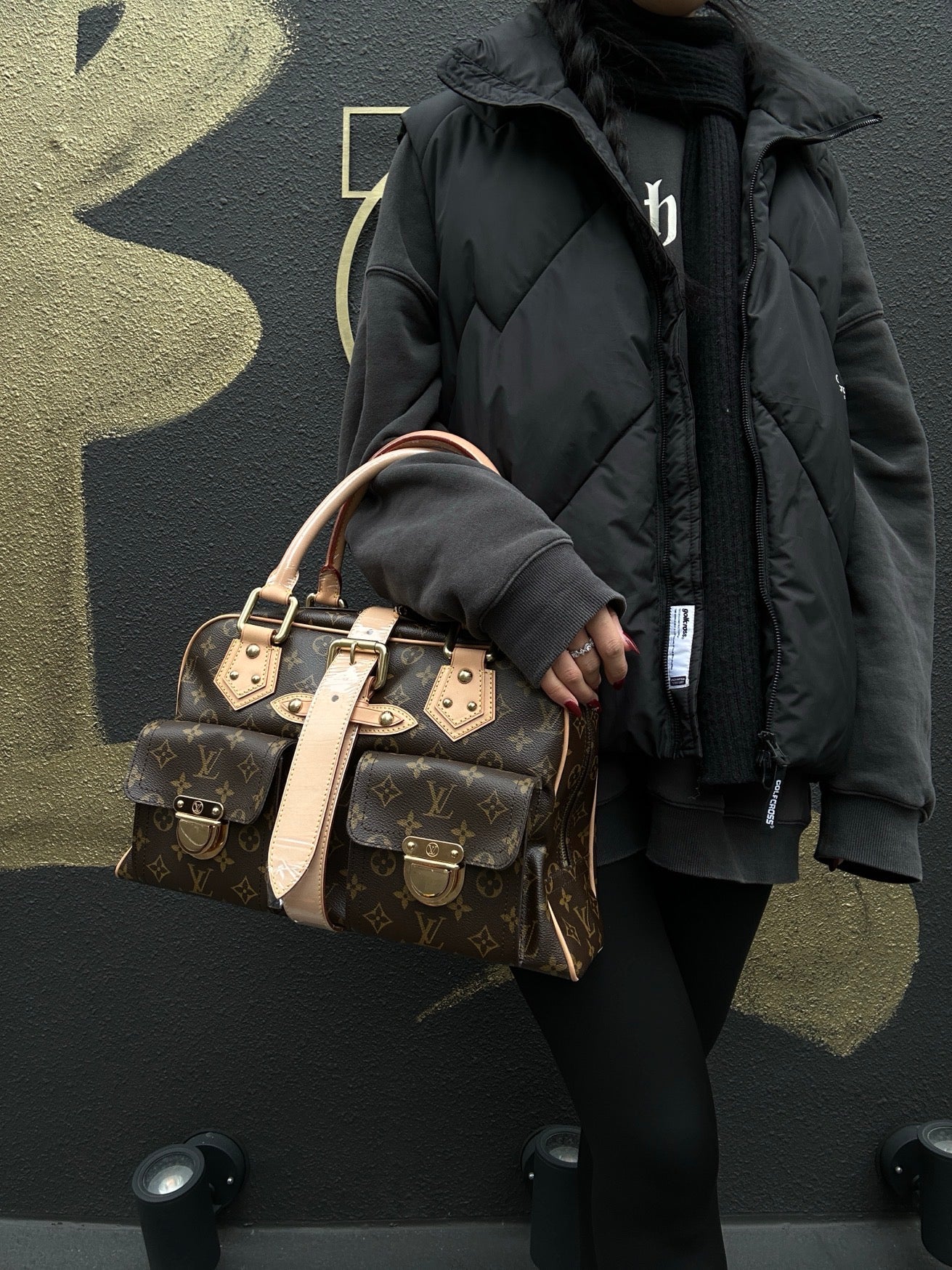 LOUIS VUITTONManhattan GM Monogram Canvas Handbag