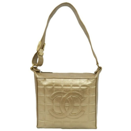 CHANEL Handbag, Gold-Brown Lambskin Leather, Quilted Pattern, Gold Hardware, Armpit & Shoulder Bag