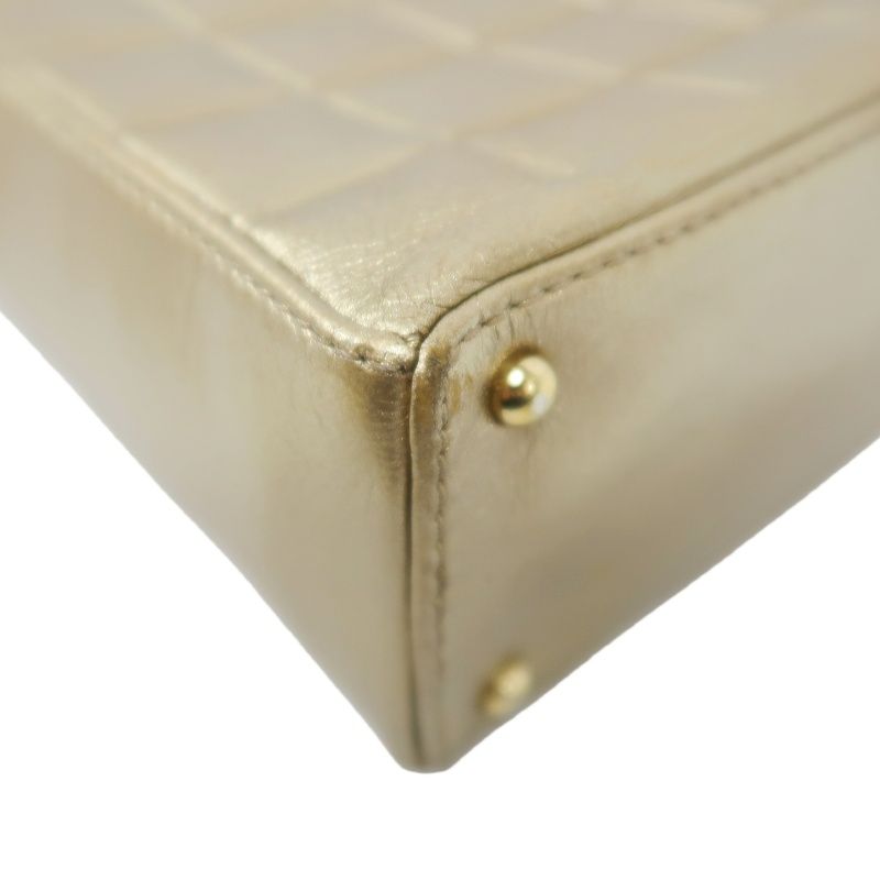 CHANEL Handbag, Gold-Brown Lambskin Leather, Quilted Pattern, Gold Hardware, Armpit & Shoulder Bag