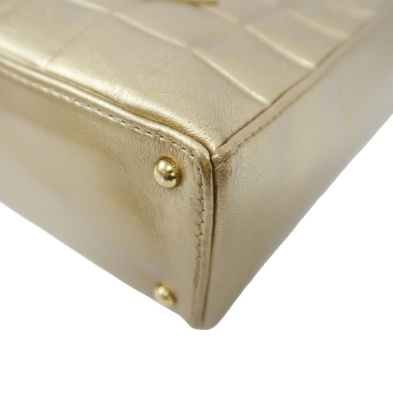 CHANEL Handbag, Gold-Brown Lambskin Leather, Quilted Pattern, Gold Hardware, Armpit & Shoulder Bag