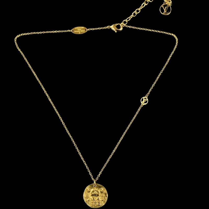 LOUIS VUITTON Collier Louis in the Sky Necklace, Cowhide, Gold-tone Metal Fittings, Comes with Original Box & Dust Bag