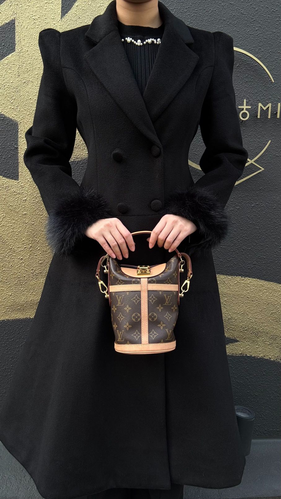 Louis Vuitton Duffle Bag Monogram Handbag Brown&nbsp; Monogram PVC&nbsp; With Shoulder Strap