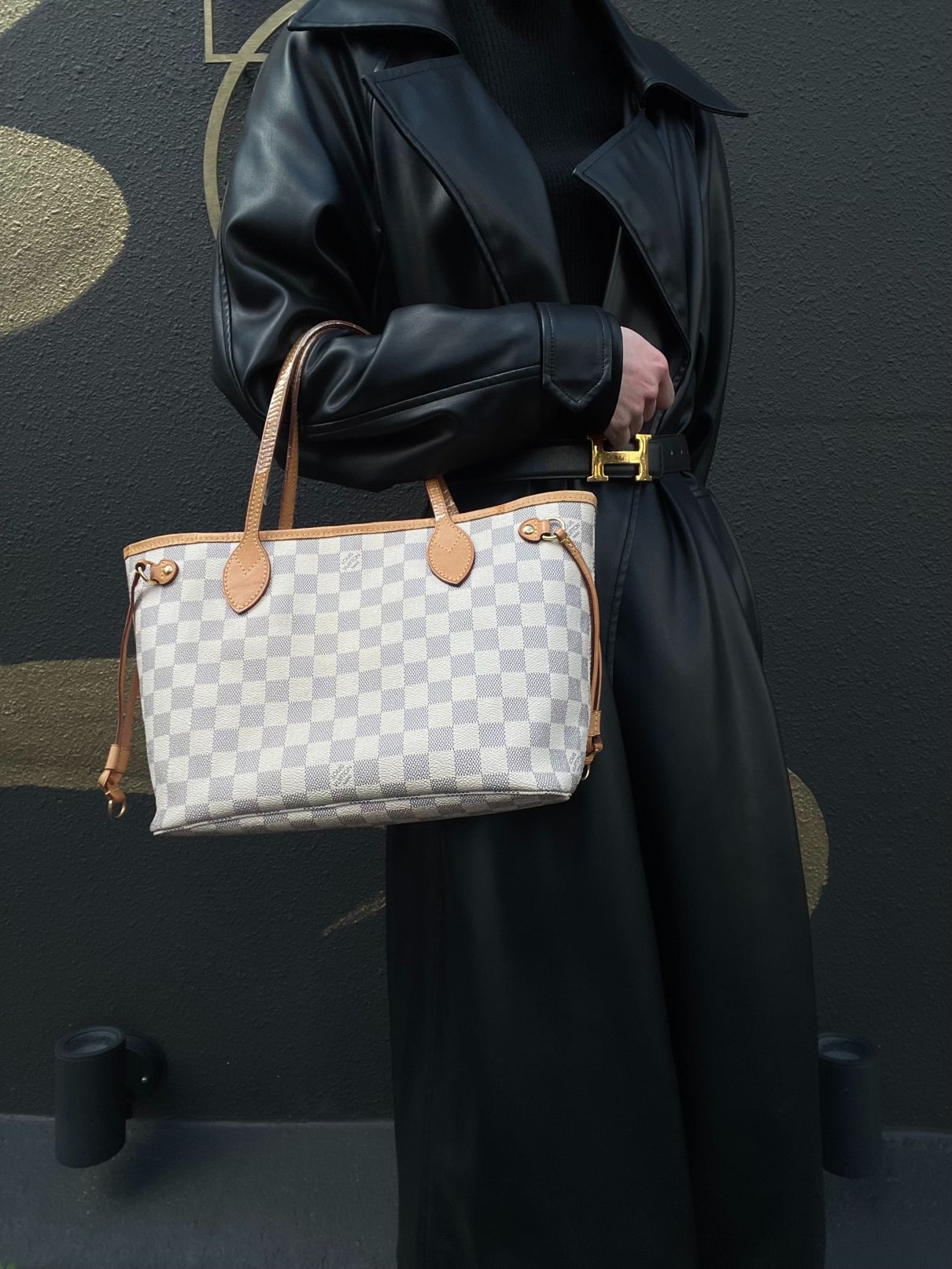 LOUIS VUITTON Neverfull Tote Bag, White Damier Azur Coated Canvas