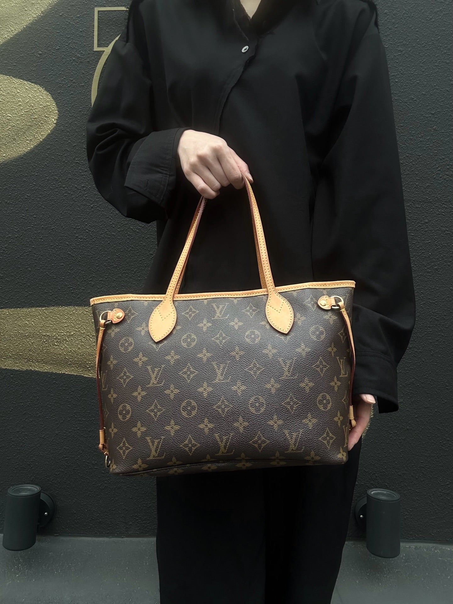 LOUIS VUITTON Monogram Neverfull PM Tote Bag Brown PVC Shoulder Bag