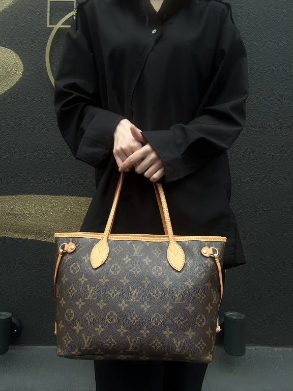 LOUIS VUITTON Neverfull PM Monogram Canvas Tote Bag Brown Shoulder Bag