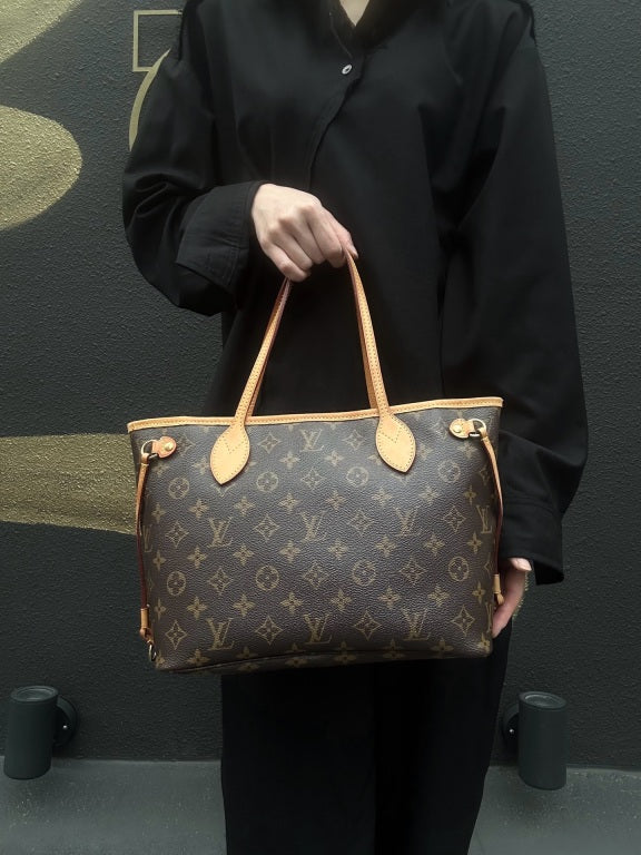 LOUIS VUITTON Neverfull PM Monogram Canvas Tote Bag Brown Shoulder Bag