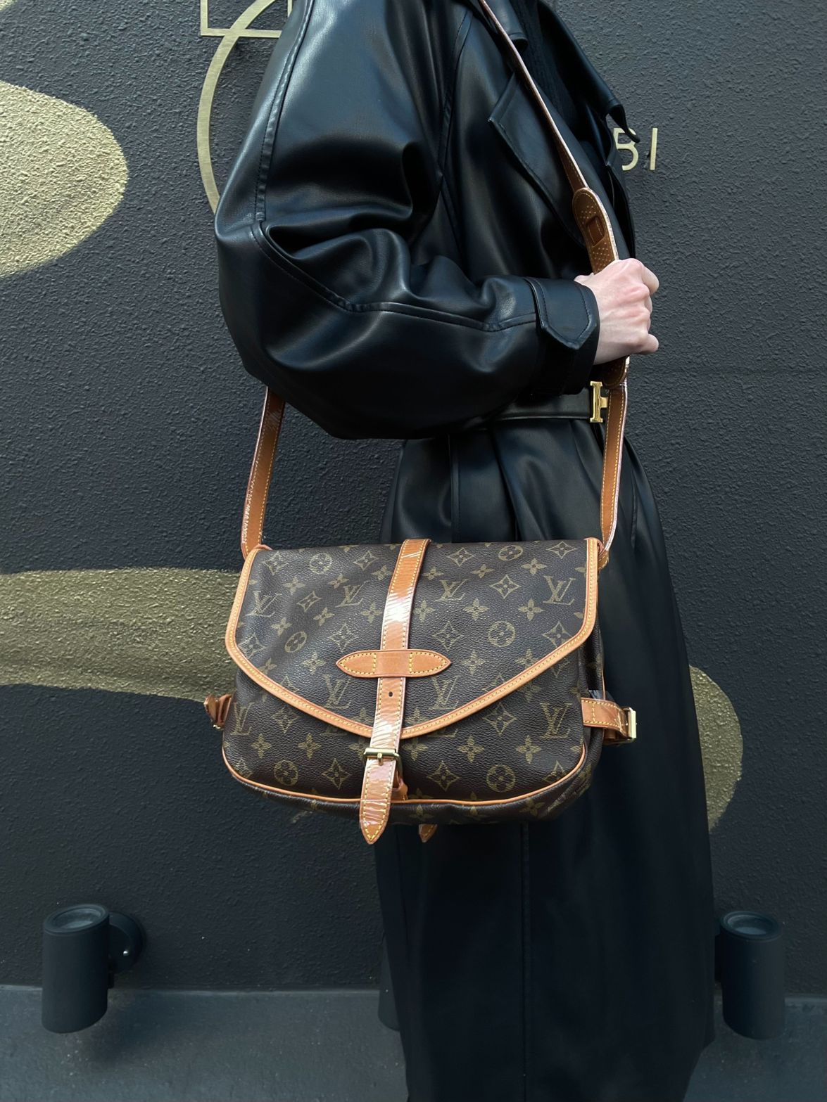 LOUIS VUITTON Monogram Saumur 30 Shoulder Bag Pvc Brown