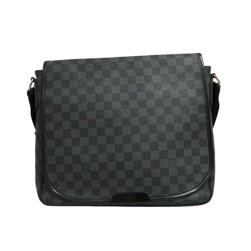 LOUIS VUITTON Damier Graphite Daniel MM Messenger Bag