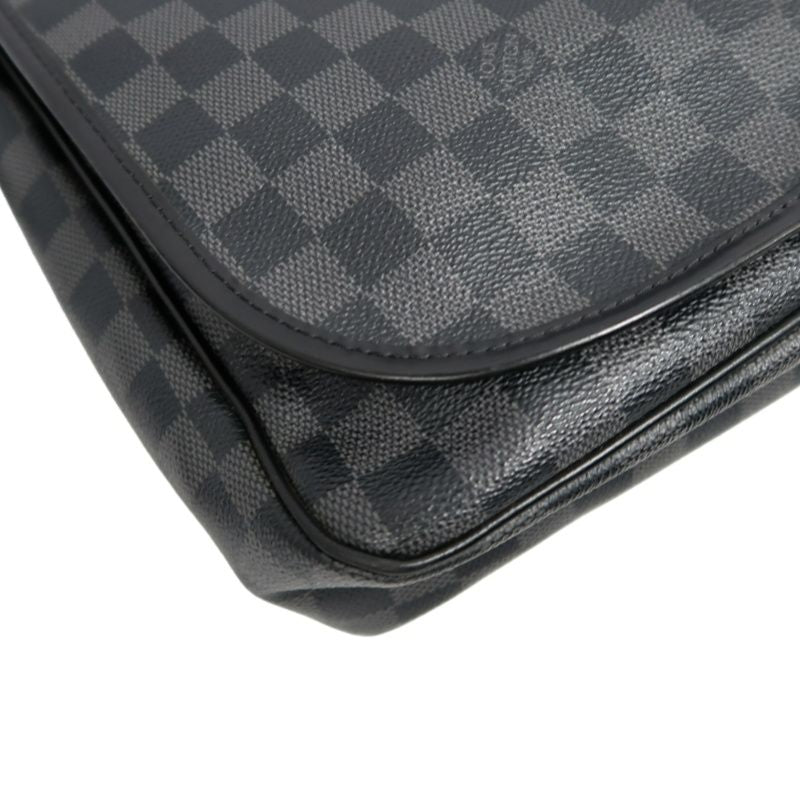 LOUIS VUITTON Damier Graphite Daniel MM Messenger Bag