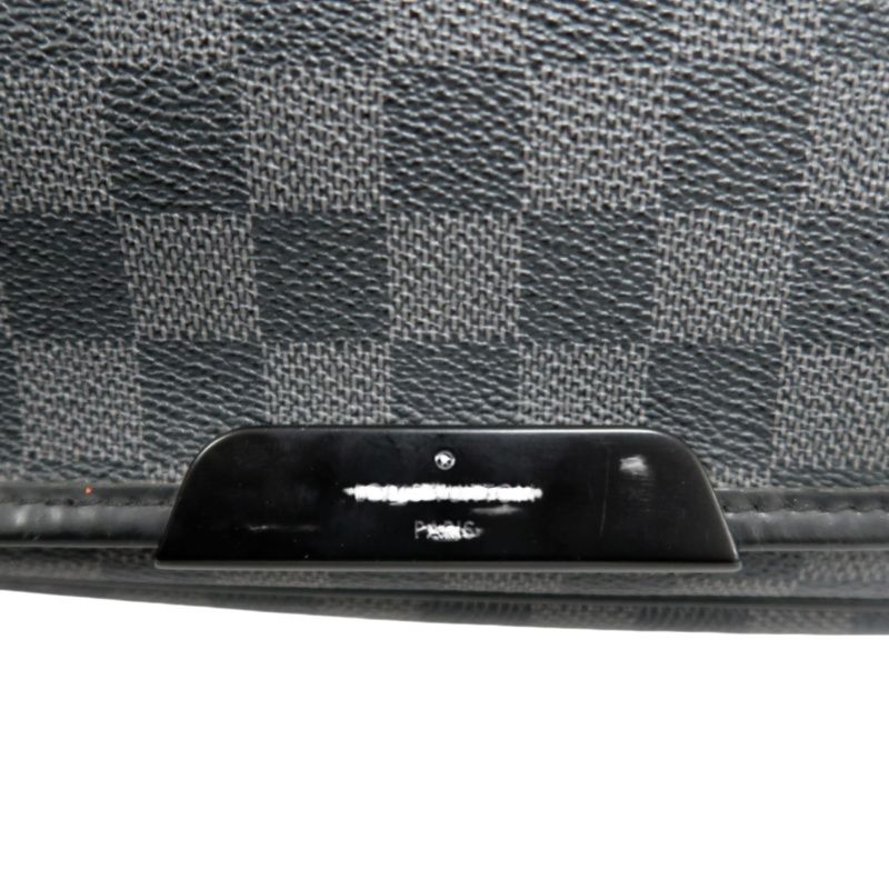 LOUIS VUITTON Damier Graphite Daniel MM Messenger Bag