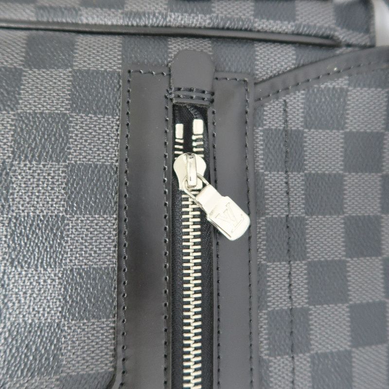 LOUIS VUITTON Damier Graphite Daniel MM Messenger Bag