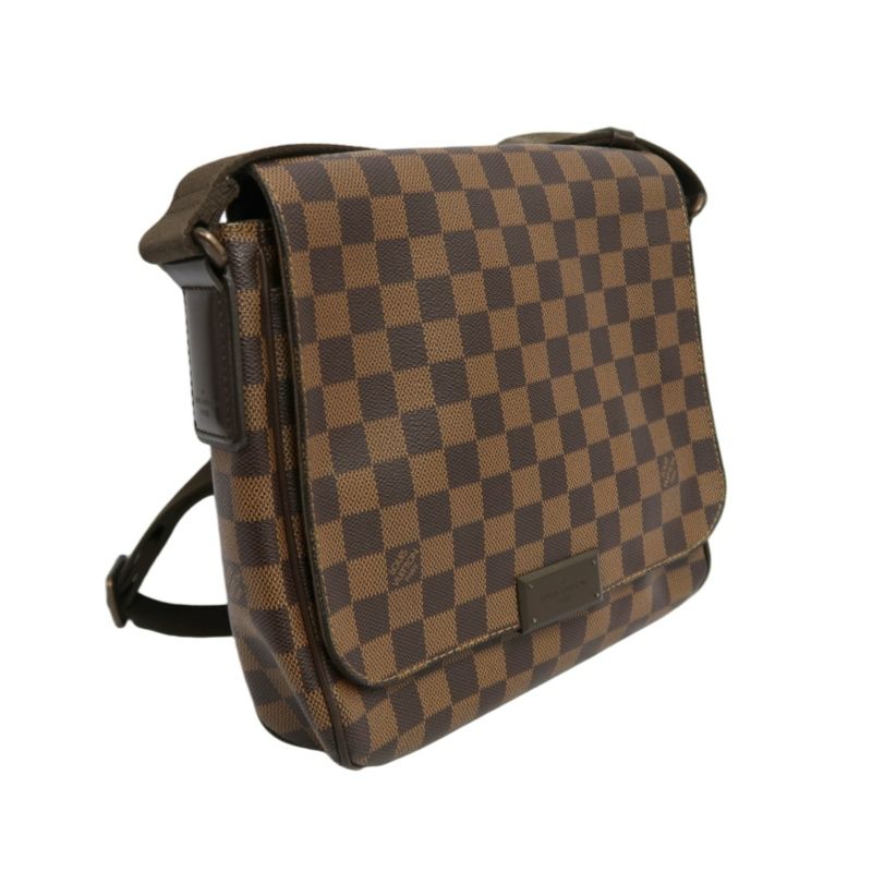 LOUIS VUITTON Damier Ebene District Messenger Bag
