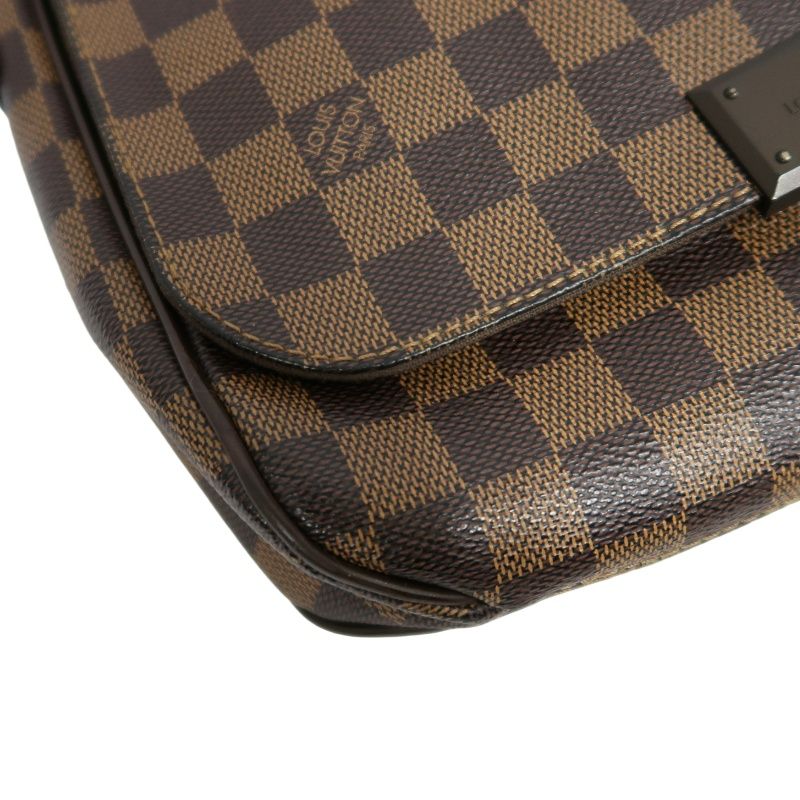 LOUIS VUITTON Damier Ebene District Messenger Bag