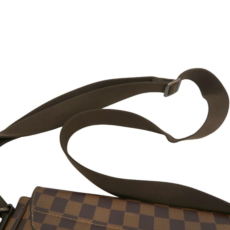 LOUIS VUITTON Damier Ebene District Messenger Bag