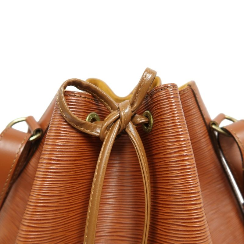 LOUISVUITTON Red Epi PVC Drawstring Bucket Shoulder   Handbag