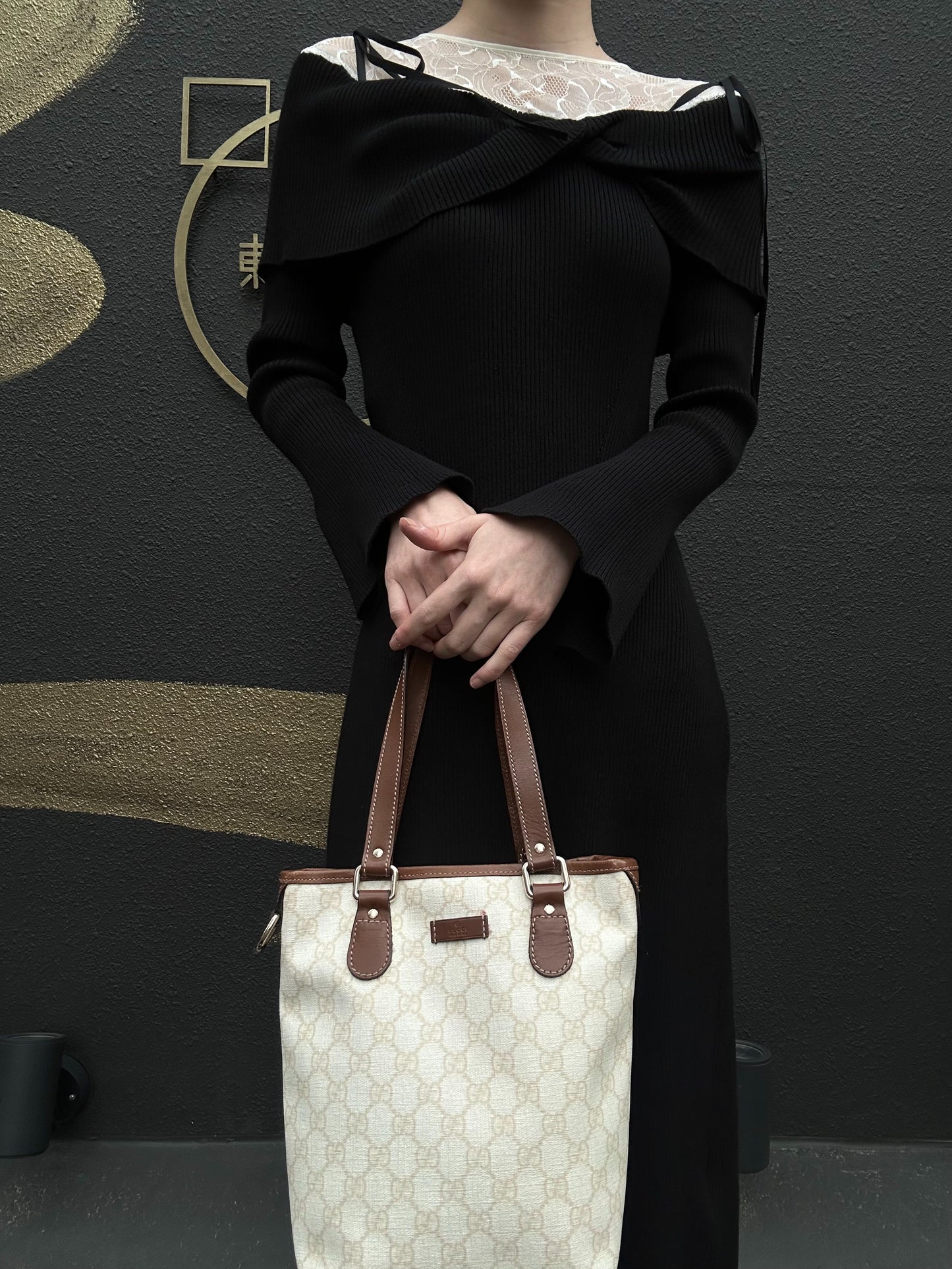 GUCCI GG Canvas Tote Bag Canvas With Leather Trim Beige/Brown Tote Bag Beige With Brown Leather Trim And Gold Hardware