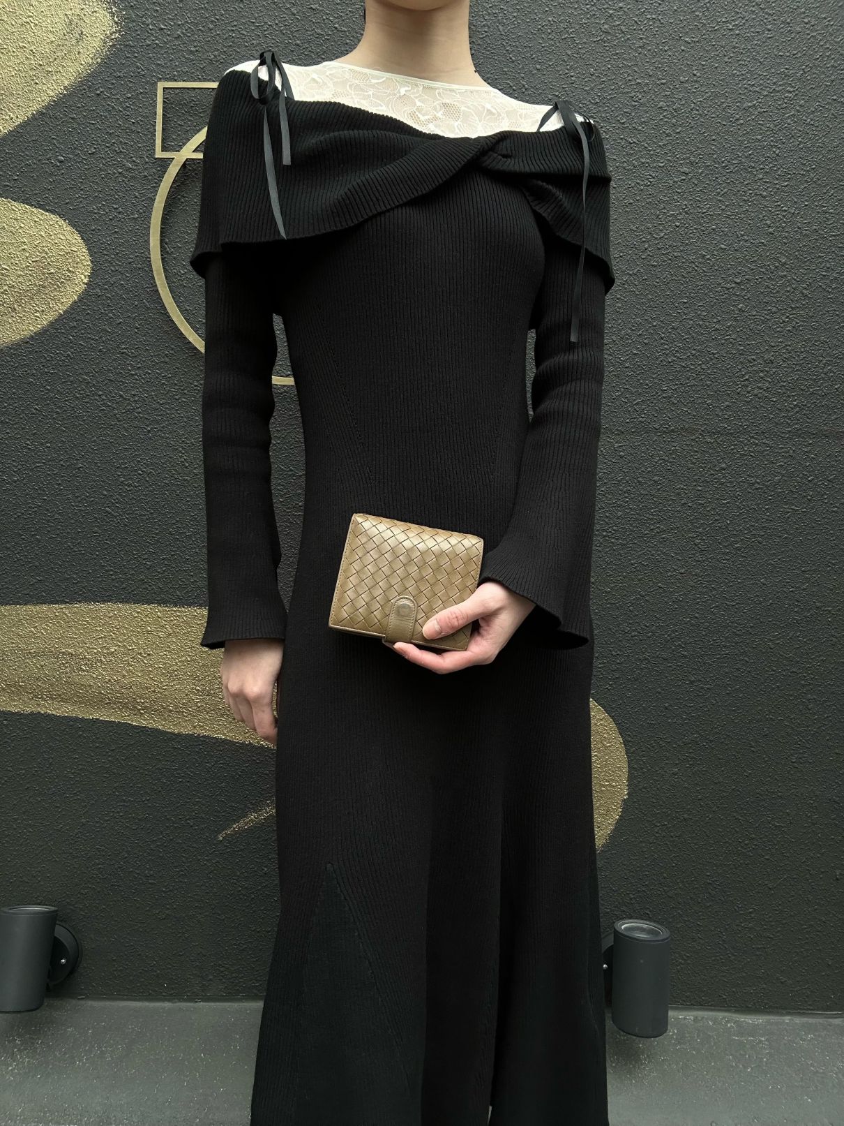 BOTTEGA VENETA Intrecciato Weave Bifold Wallet Leather Beige Brown