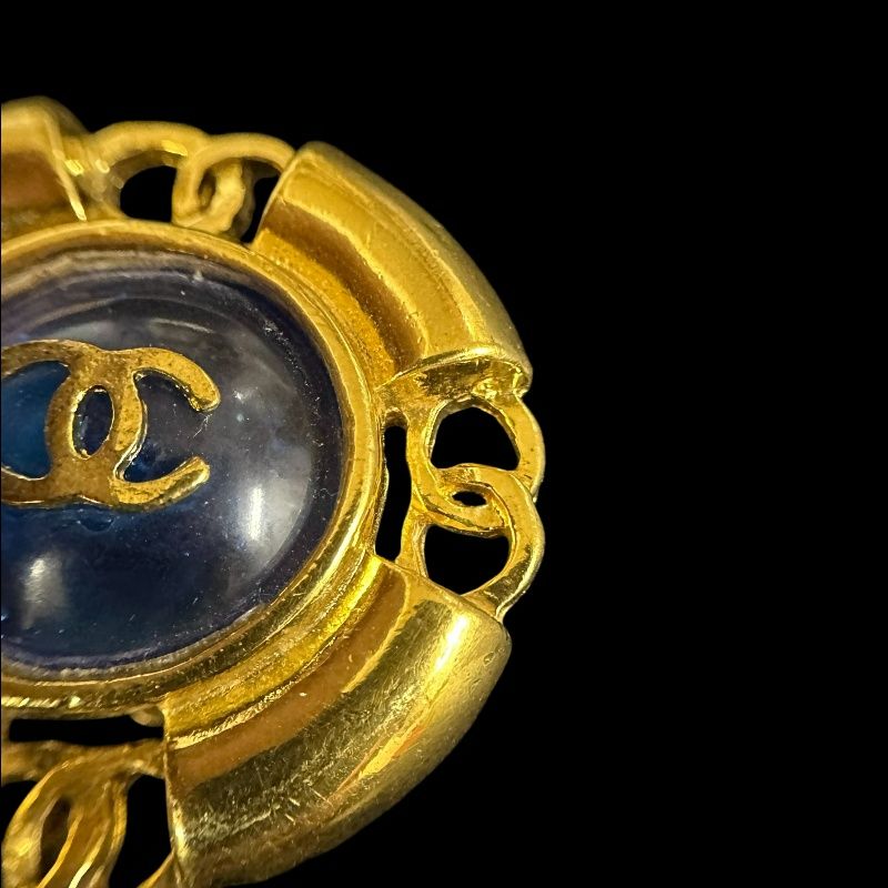 CHANEL Gold-tone Metal Fittings, Black Accent, Gold Alloy Logo Ear Clips