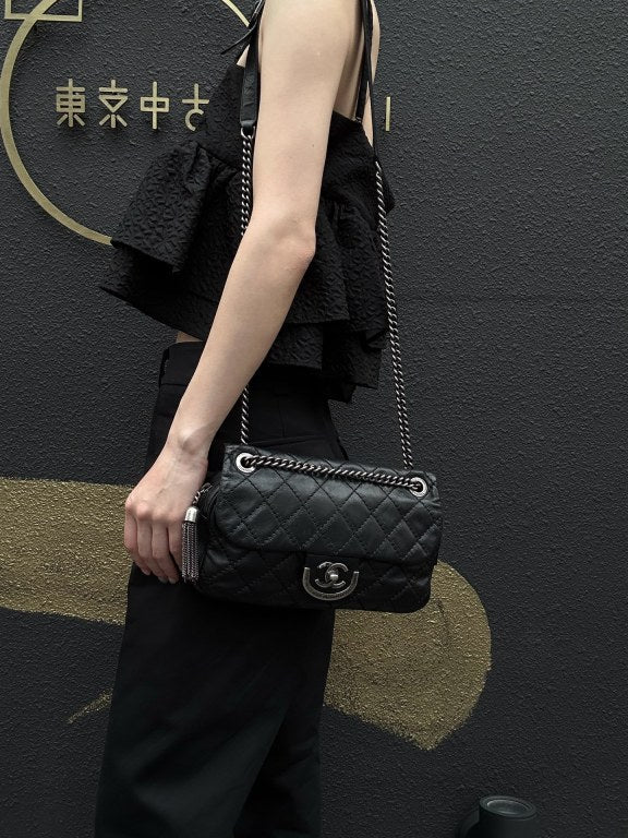 CHANEL Matelasse Lambskin Shoulder Bag Black Gold Hardware