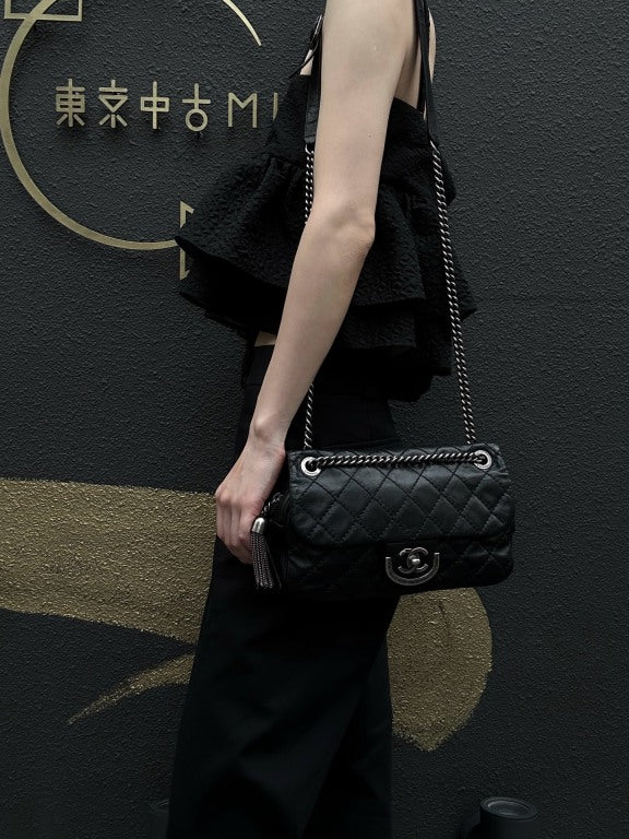 CHANEL Matelasse Lambskin Shoulder Bag Black Gold Hardware