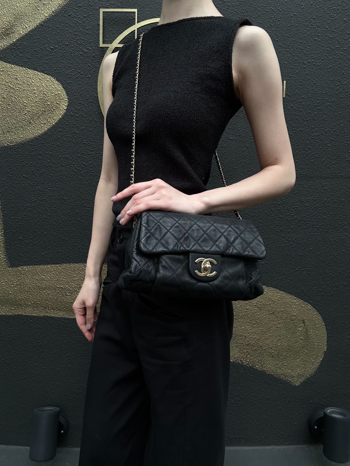 CHANEL Matelassé Calfskin Shoulder Bag Black Gold-Tone Hardware