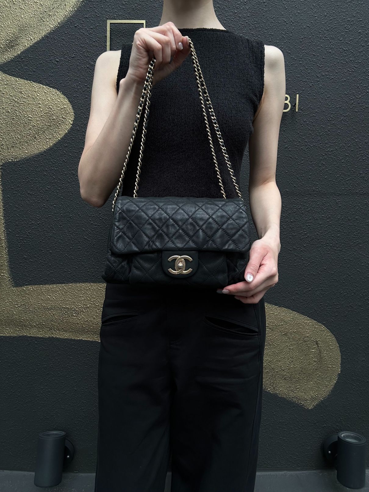 CHANEL Matelassé Calfskin Shoulder Bag Black Gold-Tone Hardware