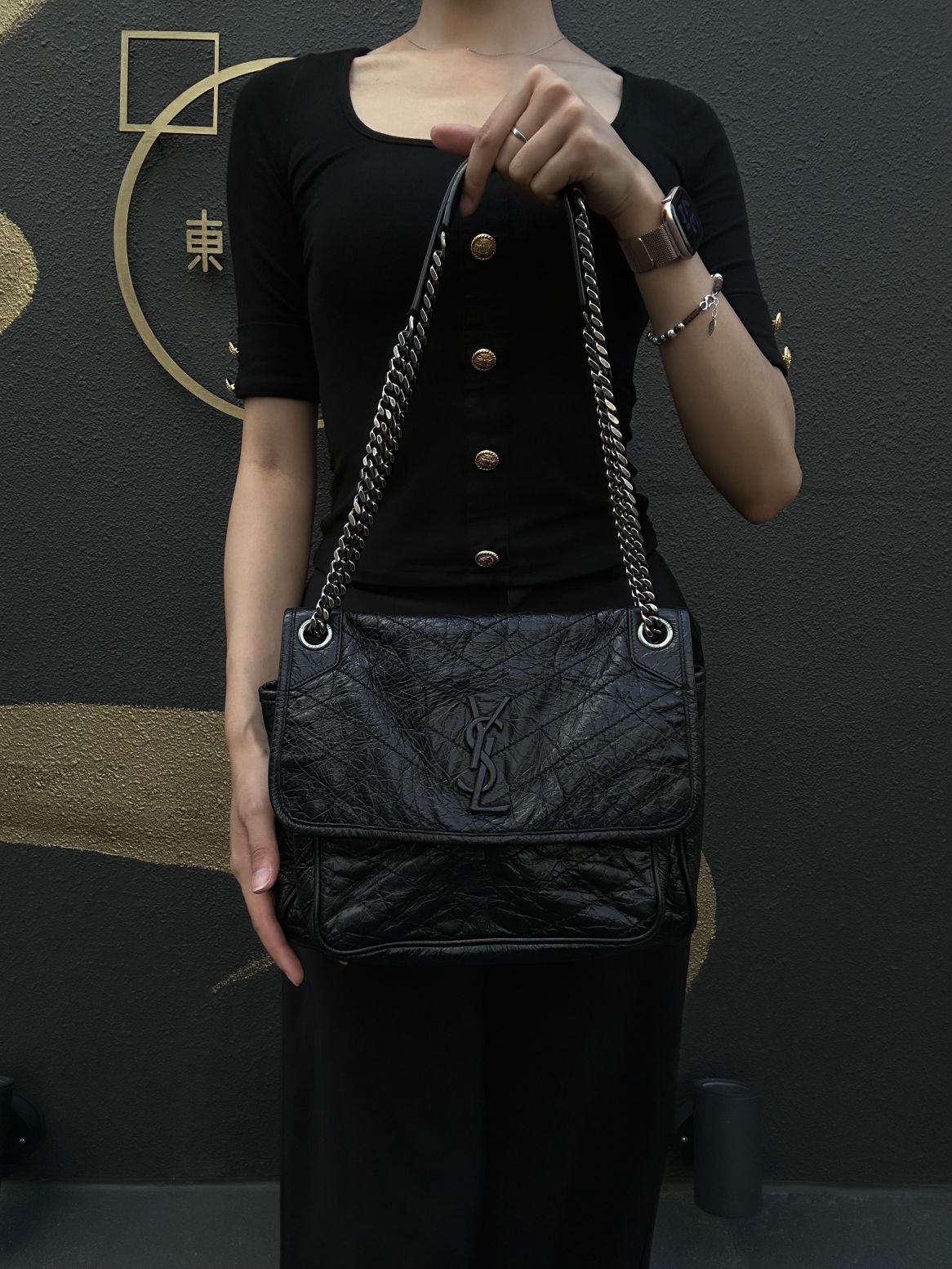 YVES SAINT LAURENT  Niki Leather Shoulder Bag Black Silver-Tone Hardware