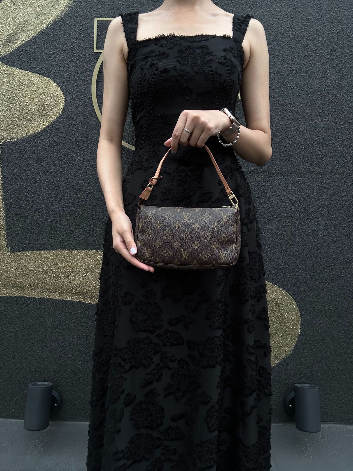 LOUIS VUITTON Monogram Pochette Accessoires Pouch Brown Gold Hardware