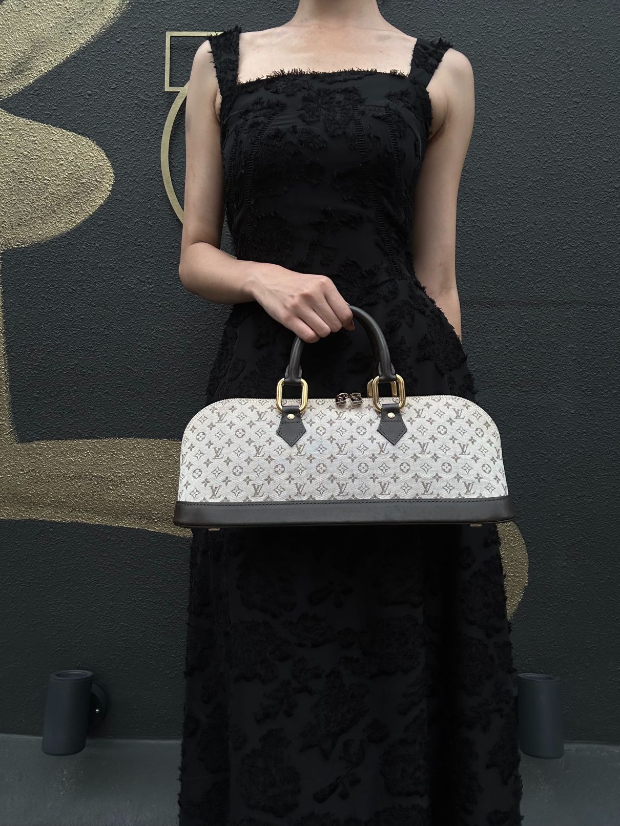 LOUIS VUITTON Monogram Mini Alma Long Handbag Canvas Leather Beige Gold Hardware