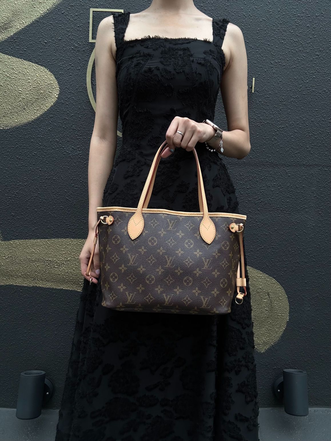 LOUIS VUITTON Monogram Neverfull PM Tote Bag brown　Gold Hardware