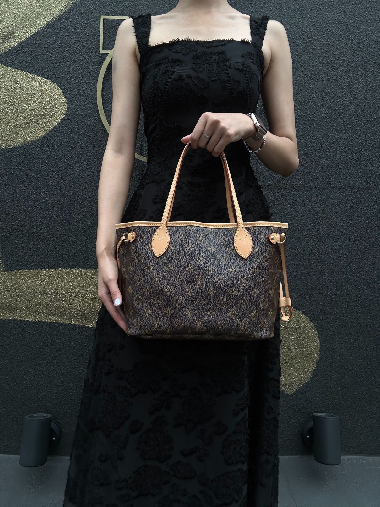 LOUIS VUITTON Monogram Neverfull PM Tote Bag brown　Gold Hardware