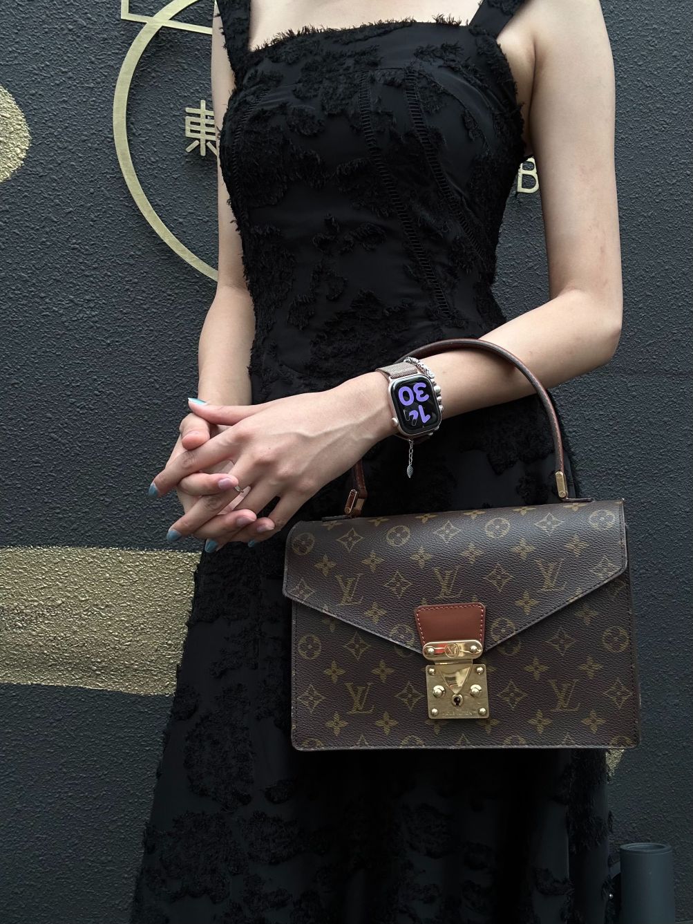 LOUIS VUITTON Monogram Concorde Handbag 　Brown