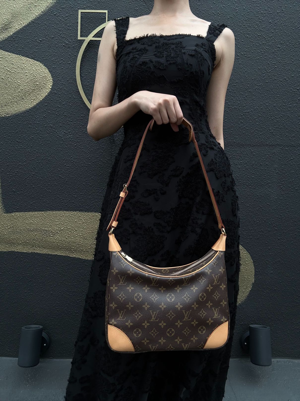 LOUIS VUITTON Monogram Boulogne 30 Shoulder Bag Brown Gold Hardware
