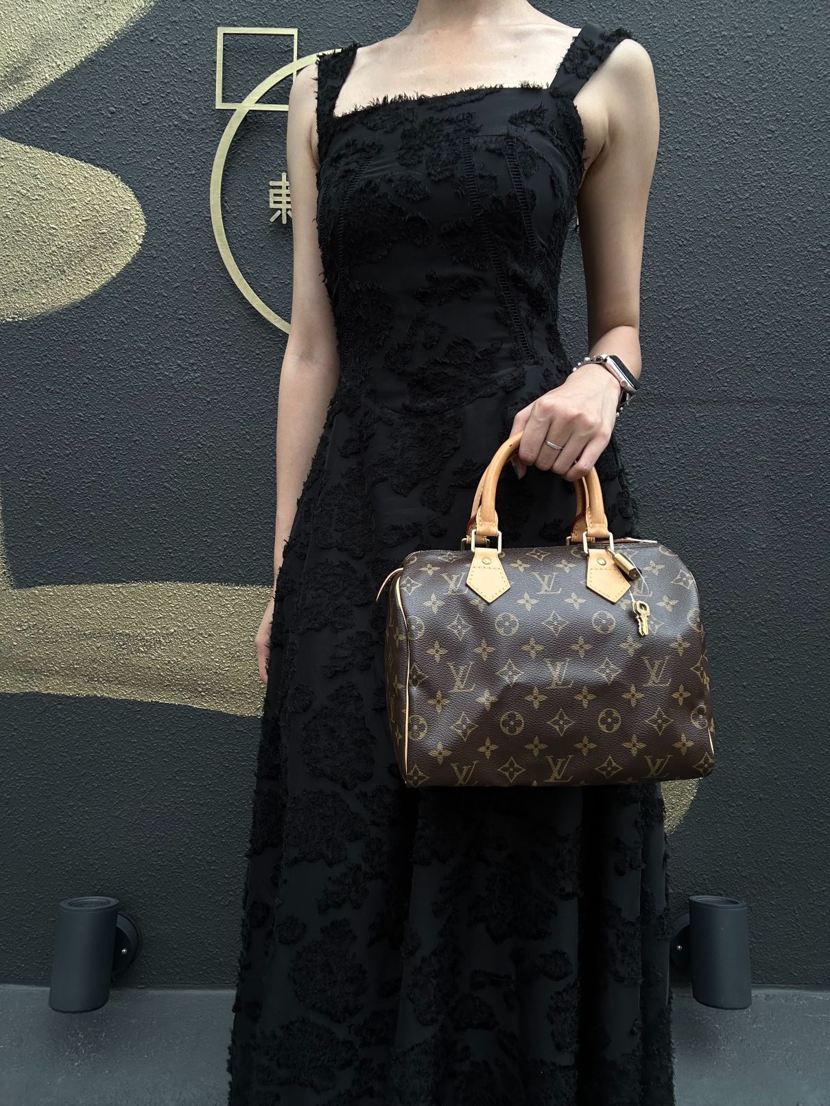 &nbsp;LOUIS VUITTON Monogram Speedy 25 HandbagM41528 Gold Hardware Cadena Padlock ・ 2 Keys