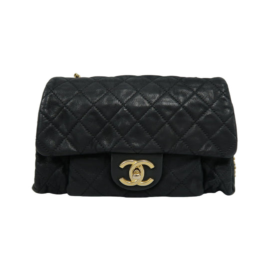 CHANEL Matelassé Calfskin Shoulder Bag Black Gold-Tone Hardware