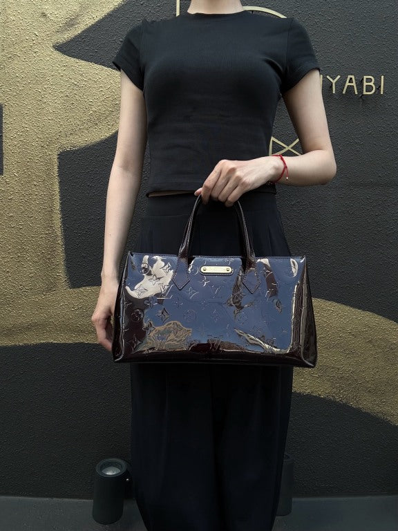 LOUIS VUITTON Vernis Leather Wilshire PM Handbag  Dark Purple Gold Hardware