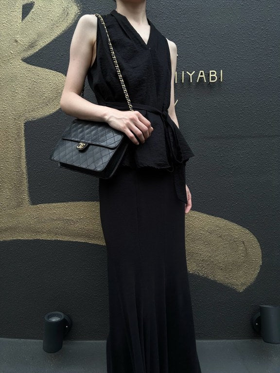CHANEL Matelasse Chain Shoulder Bag lambskin　Black Gold Hardware CC Logo