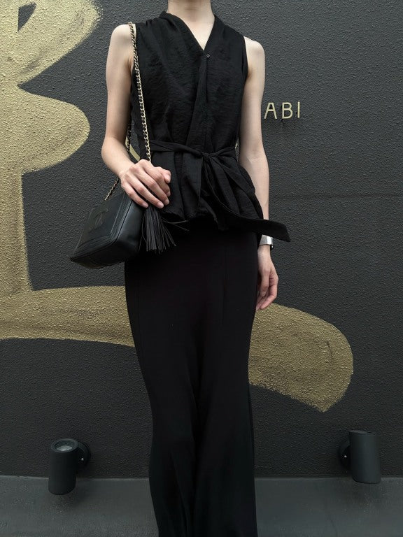CHANEL Embossed CC Coco Logo Fringe Chain lambskin Shoulder Bag Black Gold Hardware