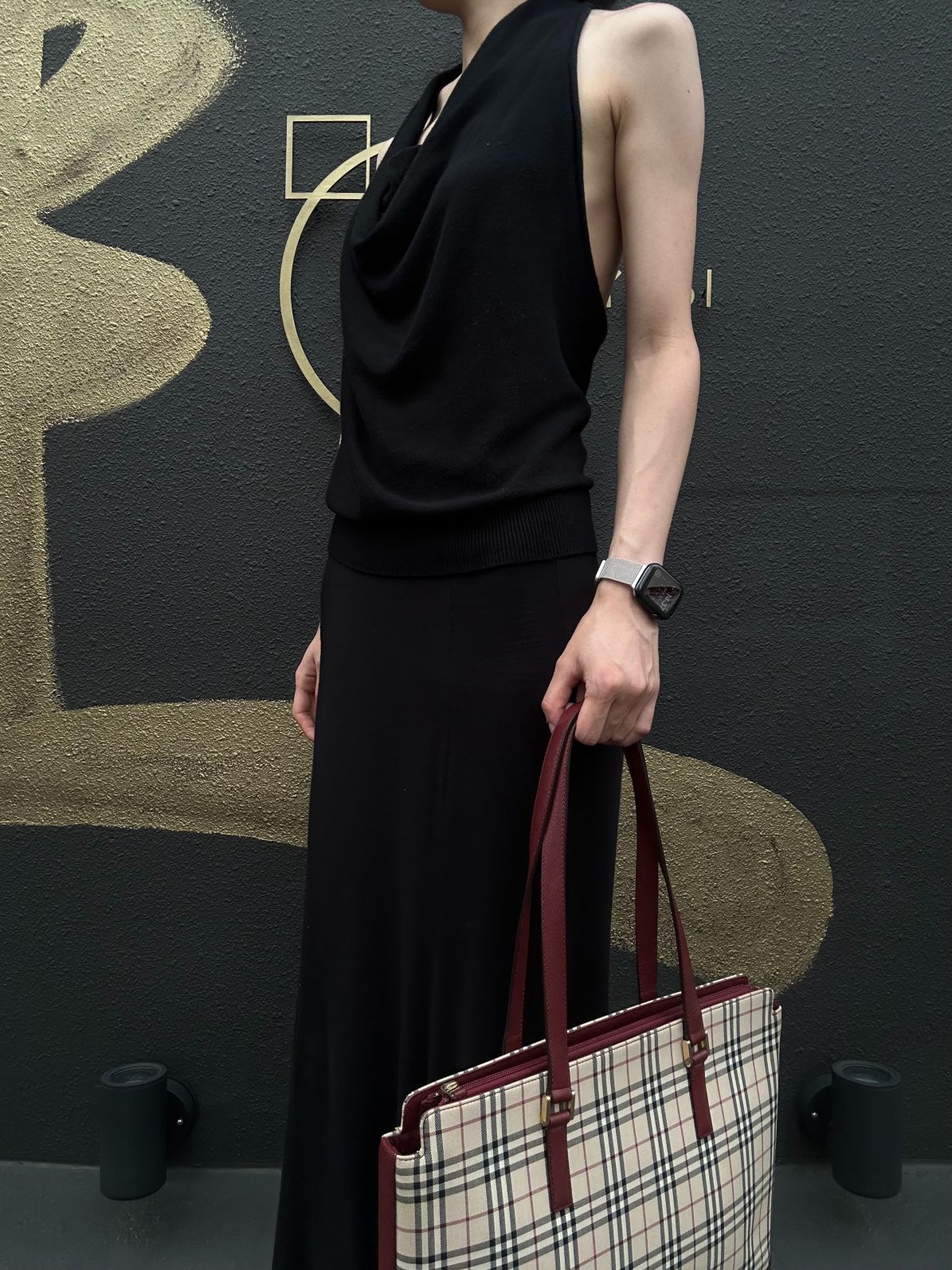 BURBERRY Vintage Nova Check Canvas Tote Bag With Burgundy Leather Strap And Reinforced Leather Base