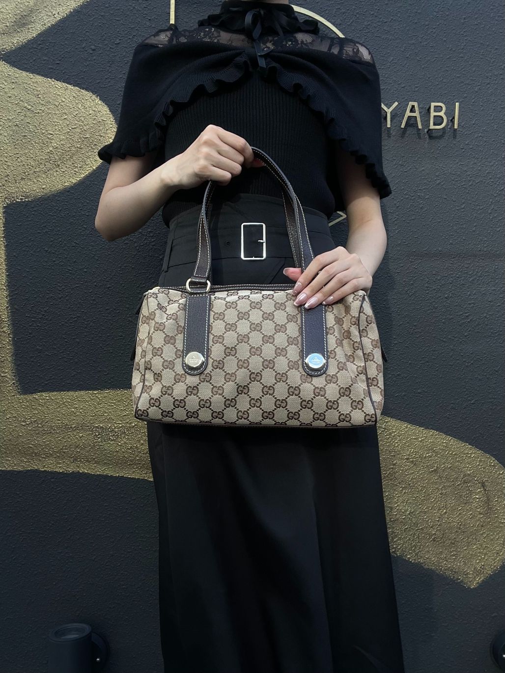 GUCCI GG Monogram Canvas Mini Boston Handbag Beige Brown Classic Pattern Dark Brown Leather Trim Gold Brand Logo Hardware Vintage Spacious Casual Commute Bag