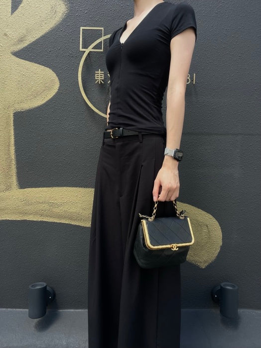 CHANEL Matelasse Lambskin Shoulder Bag Black Gold-Tone Hardware