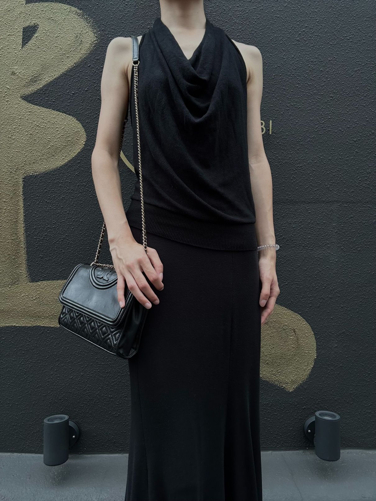 TORY BURCH Black Calfskin Leather Shoulder Bag With Gold Hardware
