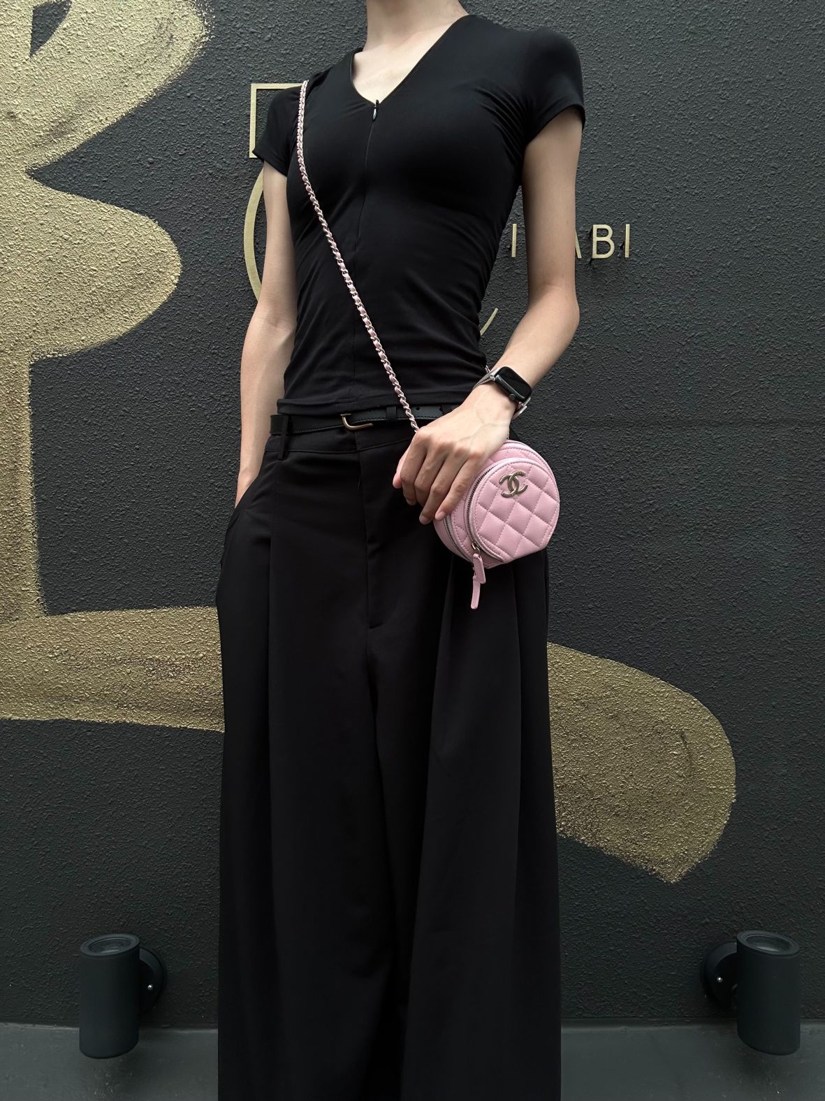 CHANEL Round Coin Matelasse Shoulder Bag Caviar Leather Pink Gold Hardware