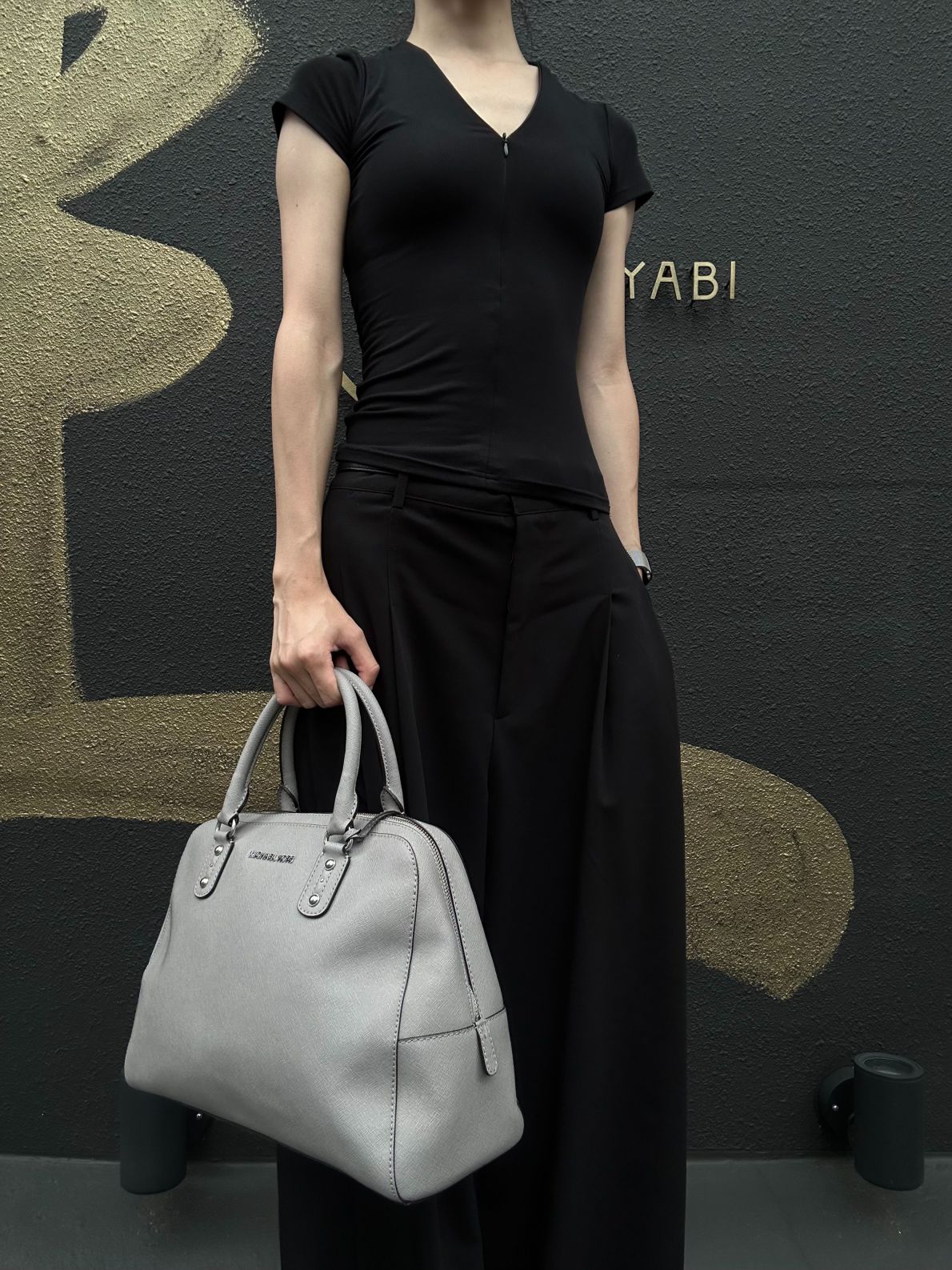 MICHAEL KORS  Crossgrain Boston Tote Bag Elephant Grey Removable Shoulder Strap Silver Hardware